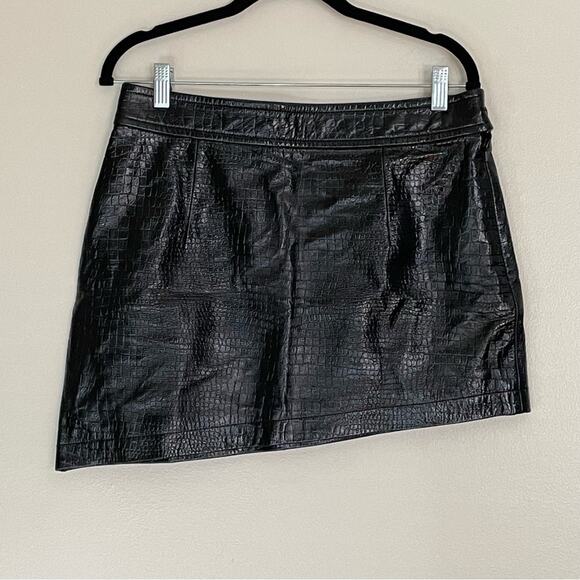 Helmut Lang Croc Embossed Patent Leather Asymmetrical Mini Skirt Black 10 Large - Picture 5 of 14